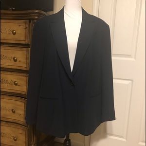 High quality woman’s navy blue blazer 20w